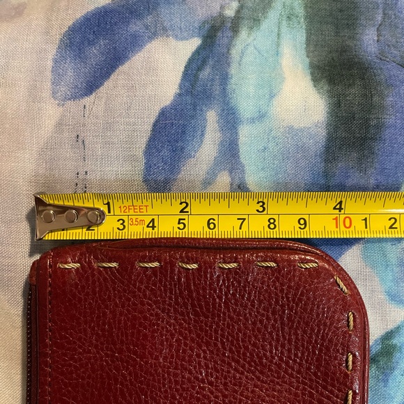 Fossil deep red wristlet with added charm EUC - Picture 9 of 10